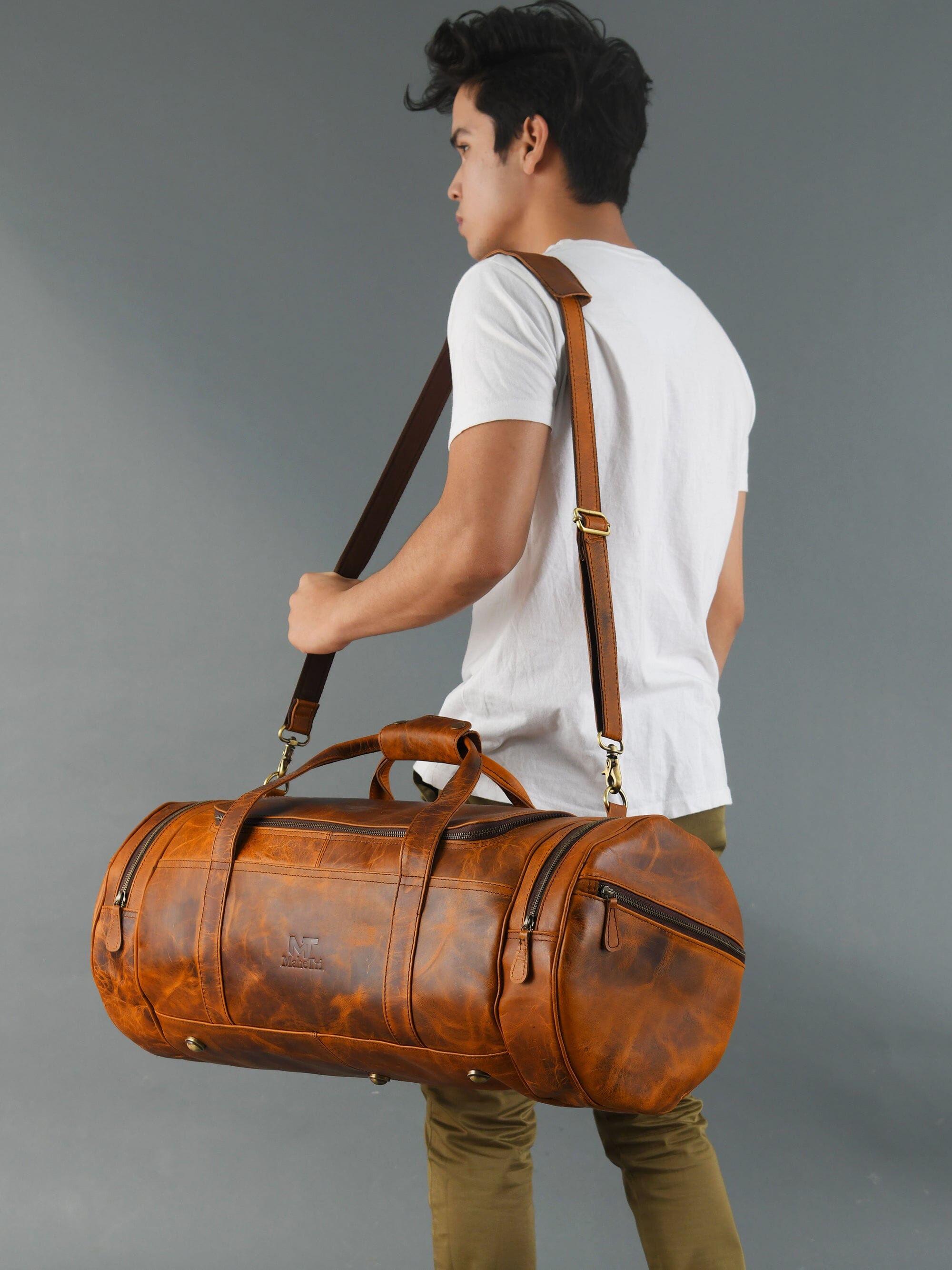 Leather Gym Travel Bag, Round | Backcountry Sportsman