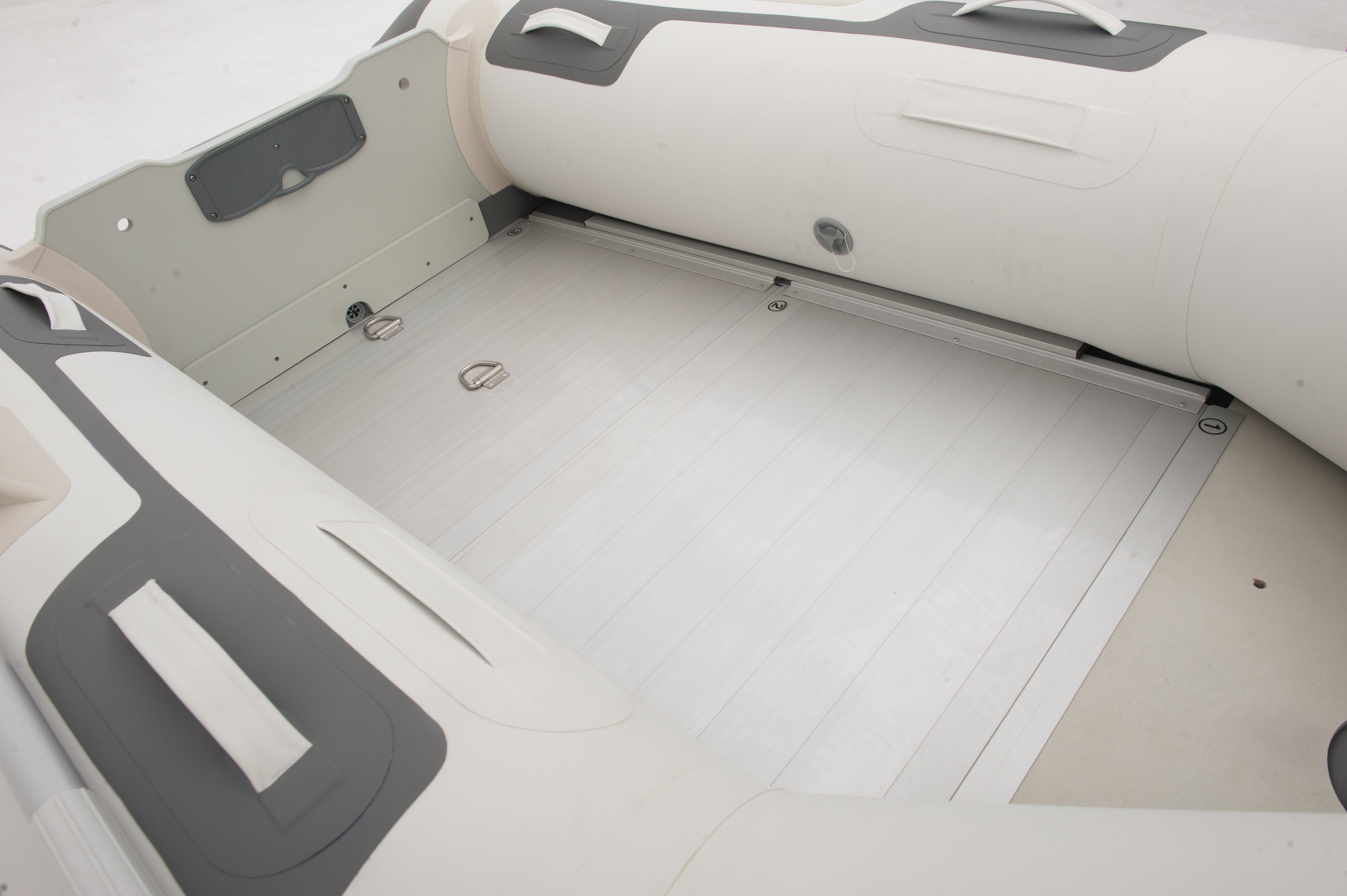 DELUXE Sports Boat – 2.77m with Aluminum Deck