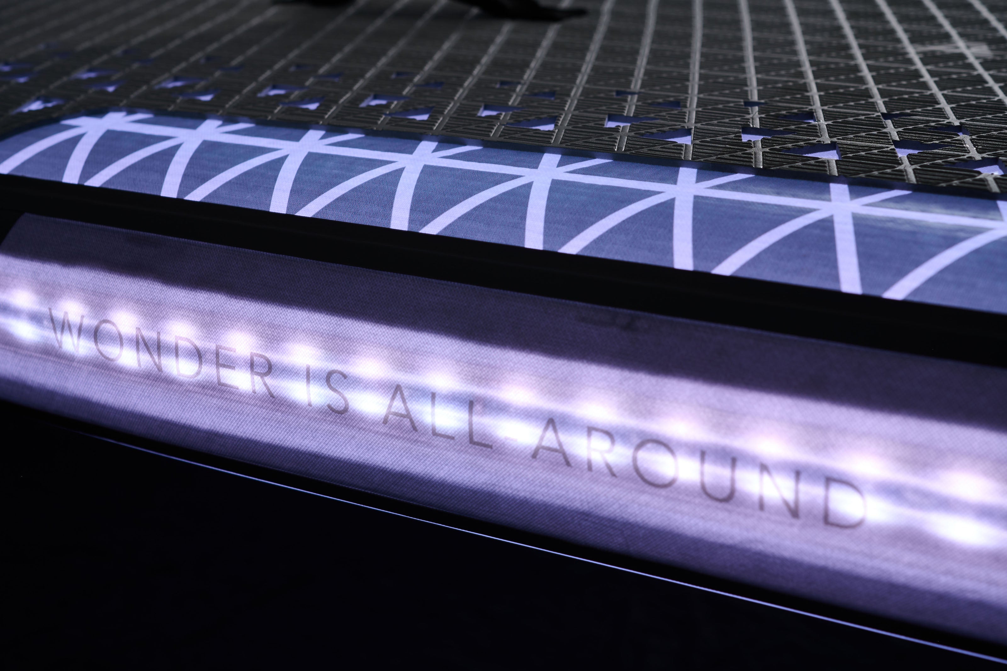 Glow – All-Around iSUP with Ambient Light System