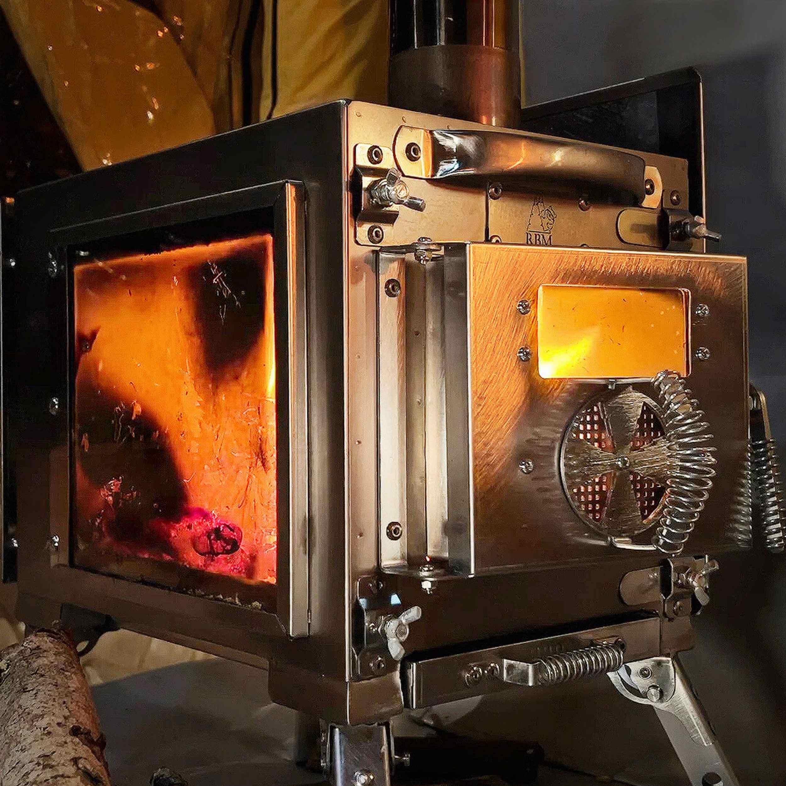 Small Wood Stove With Fire-Resistant Glass "Caminus S" | Backcountry Sportsman
