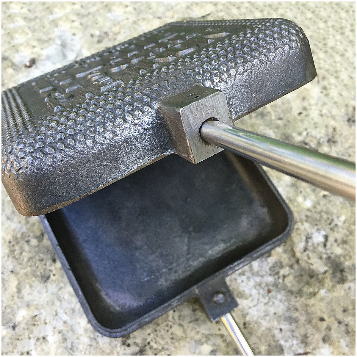 X L Square Pie Iron