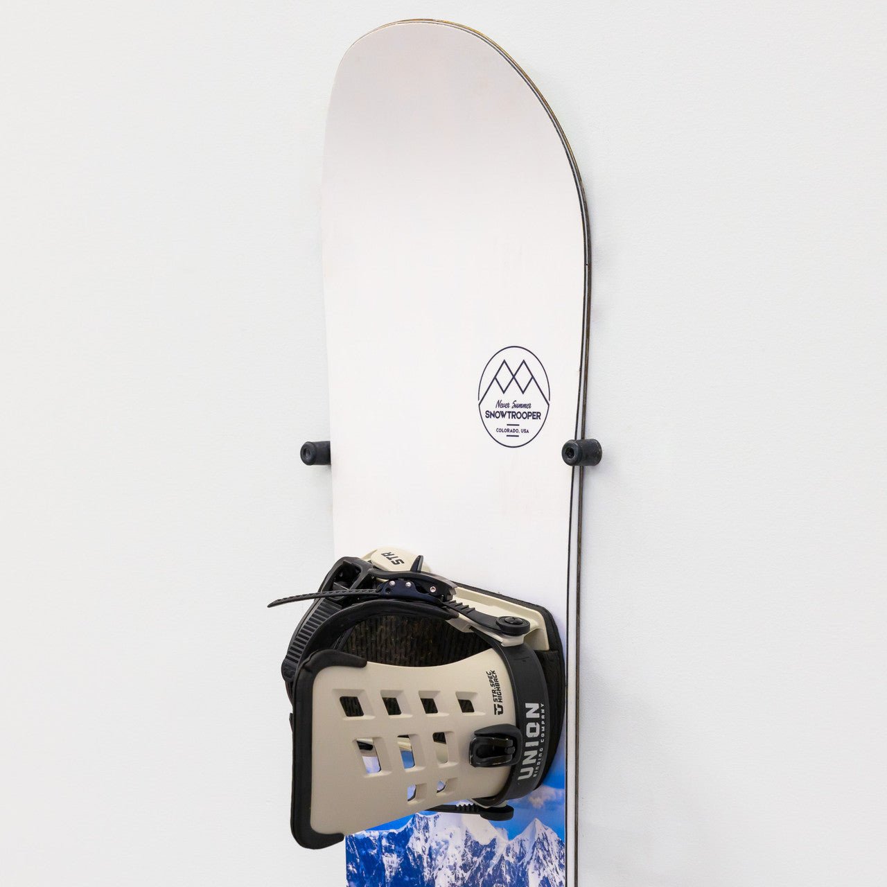 The Cinch Snowboard Display | Floating Rack | 2 Boards | Backcountry Sportsman