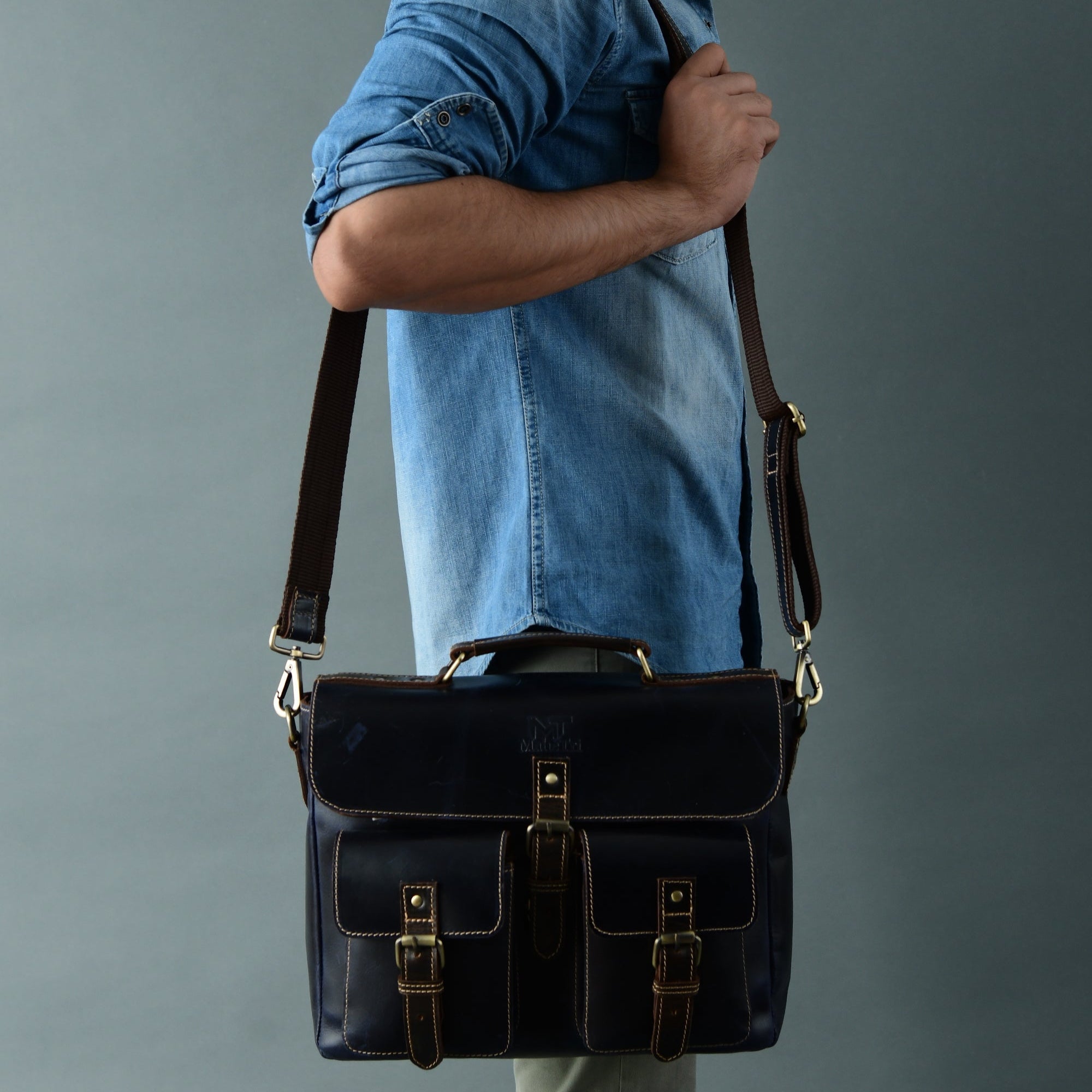 Panther Laptop Messenger Bag | Backcountry Sportsman