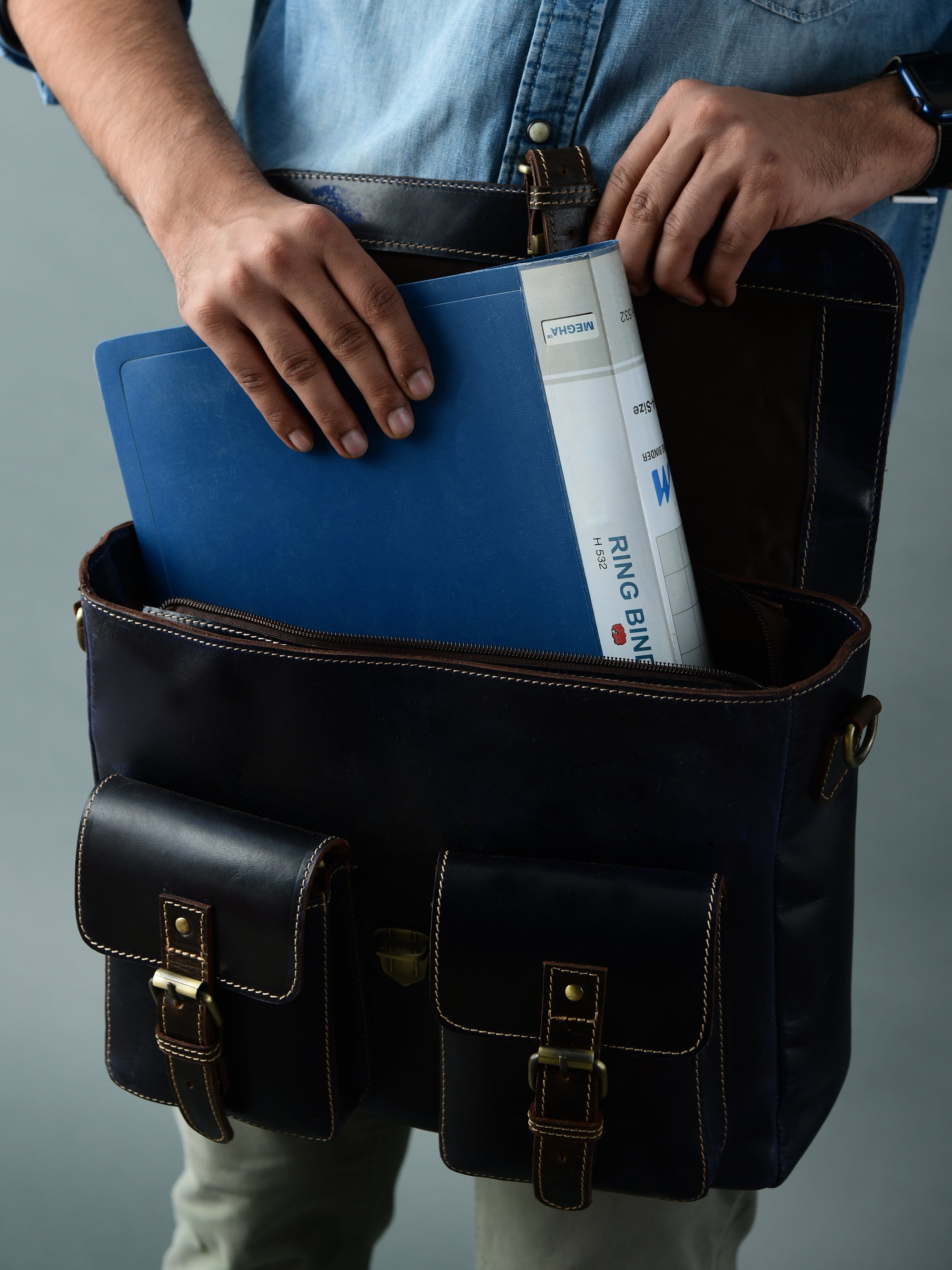 Panther Laptop Messenger Bag | Backcountry Sportsman