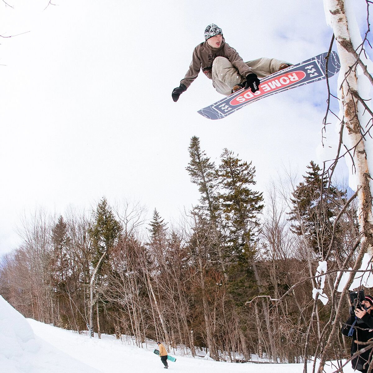 Rome Snowboards Mens Agent Twin Snowboard | Backcountry Sportsman