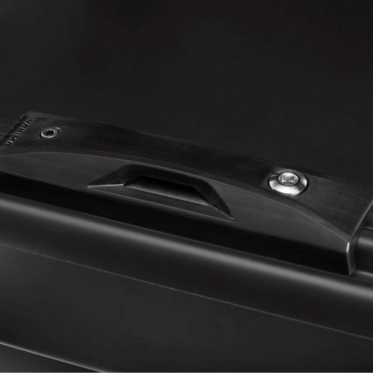 YAKIMA GrandTour Lo Cargo Box | Backcountry Sportsman