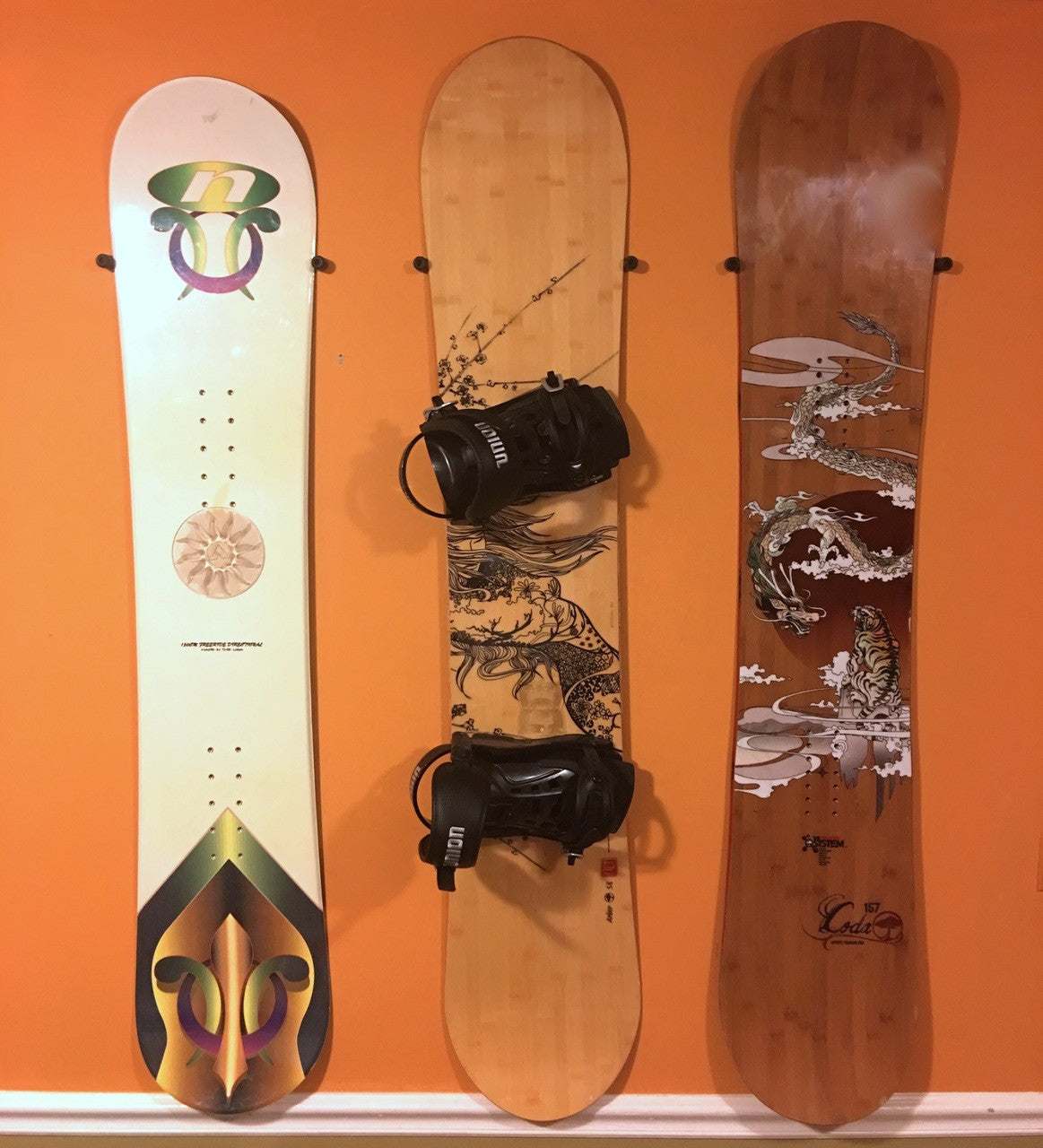 The Cinch Snowboard Display | Floating Rack | 2 Boards | Backcountry Sportsman